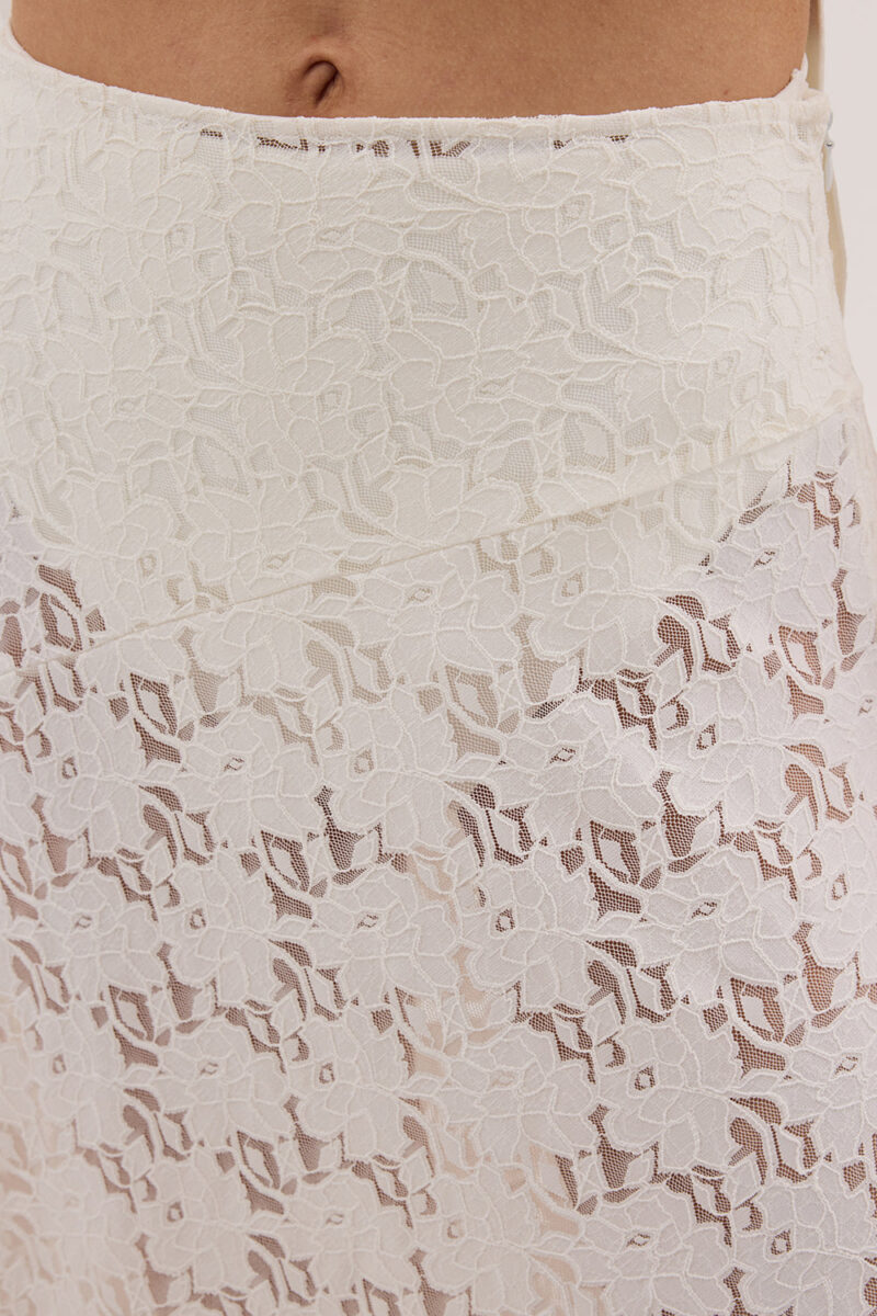 LOULA WHITE LACE SKIRT