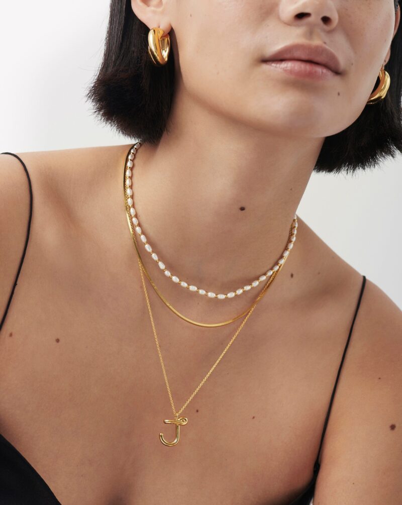 Curly Molten Initial Pendant Necklace - Initial J | 18ct Gold Vermeil